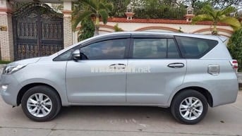 TOYOTA INNOVA MÀU BẠC BẢN E 2019