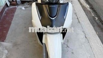 Honda SH 160i ABS 1/2026 Trắng 6000KM BS NKCT Lướt