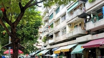 CHỈ 2.6 TỶ/ DT 59M2, 2PN, BANCON VIEW ĐẸP, CC XÓM CẢI, Q5, SHR.