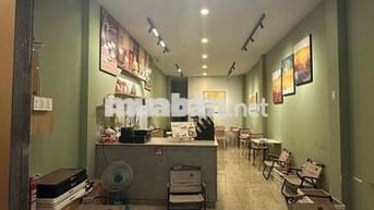 Cho thuê MBKd mặt tiền Bến Vân Đồn view sông; 4x20 giá 17 triệu