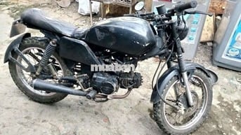 Xe máy Thể thao Đen Giữ gìn cẩn thận