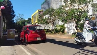 Bán mặt bằng giáp Công Viên Diên Hồng