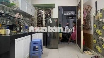 Cho thuê nhà 2pn Cao Thắng q10