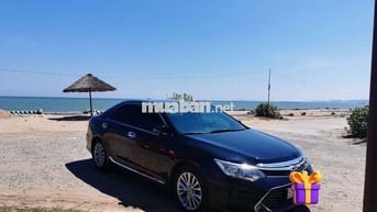 Bán xe gia đình Toyota Camry 2.5G 2016