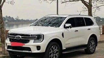 Ford Everest 2023 (đăng kiểm 2024 Trắng 43688.3 km