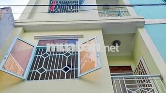 Cho thuê nhà nguyên căn Đường Nguyễn Tất Thành Quận 4