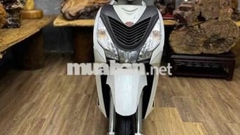 Honda Vision đời 2016 chính chủ biển sg máy zin
