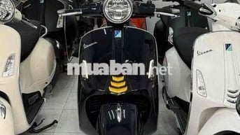 Piaggio Vespa GTS 300 HPE 2021 Đen