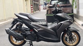 Yamaha NVX V2 Xám Titan 32000 km