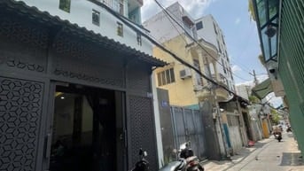 Kẹt tiền bán nhà Đường Bình Lợi Bình Thạnh -60m2- Giá 3tỷ650-SHR