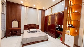 Nhà phố mơ ước rộng 102 m2 , 4PN, đường 8m tại Dĩ An giá 5.7 tỷ.