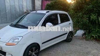 Xe gia đình màu Trắng