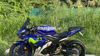 Yamaha R3 