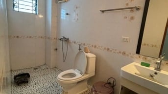 NHÀ ĐẸP LÔ GÓC - GẦN CÔNG VIÊN THỐNG NHẤT - Ô TÔ ĐỖ CỬA - TRUNG TÂM HA