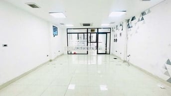Cho thuê sàn văn phòng Nguyễn Hoàng 60m2 giá 11tr nhà vuông vắn
