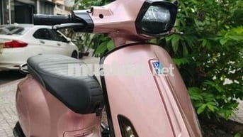 Piaggio Vespa Hồng Porsche Xăng