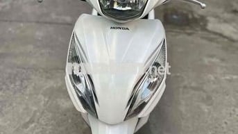 Honda Vision Trắng Việt Nam