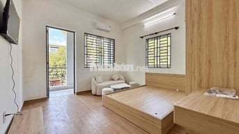 CHO THUÊ CĂN 1PN SIÊU TO, BANCON NGAY TRUNG TÂM QUẬN 5