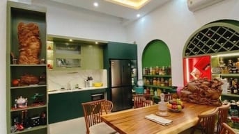 Bán Nhà Nguyễn Lương Bằng, Đống Đa 45m, 5 tầng, giá 12.3 tỷ.