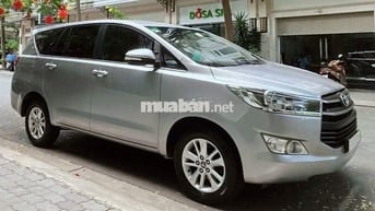Gia đình bán xe Toyota Innova 2.0E đời cuối 2017