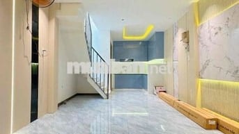 Già rồi còn không nên nết, đá bay luôn căn nhà lầu tâm huyết 2 Vk Ck
