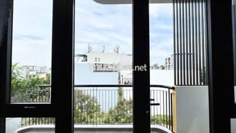 Cho thuê căn hộ 1 phòng ngủ mới keng ngay Khuê Mỹ