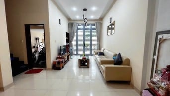 Cho thuê biệt thự Khu Bên Sông liền kề Gigamall Phạm Văn Đồng