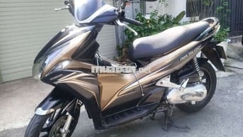 Honda Air Blade đầu bò 2012 Đen Vàng đồng