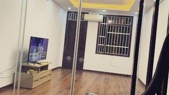 chính chủ bán nhà trong ngõ 108 nguyễn Lân DTSĐ 34m 5,5T mt4 gía11,7tỷ