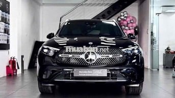 Mercedes-Benz GLC 300 2023 V1 siêu lướt