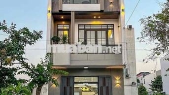 nhà mới 2 lầu đường D14 kdc Hồng Loan, Cần Thơ - 6 tỷ (thương lượng)