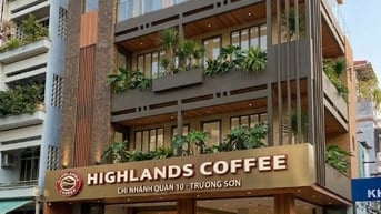 GÓC 2MT - NGANG 11M - NGAY TRẦN HƯNG ĐẠO, Q.1 - 5 TẦNG - GIÁ 2X TỶ