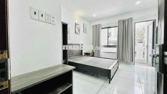 Căn hộ ban công 35m2 ngay Nguyễn Văn Đậu gần Phan Xích Long giáp Q1,3