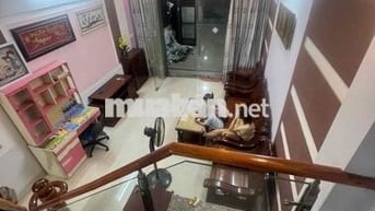 nhà thuê Bùi Tư Toán, siêu đẹp, mới, 4m*17m, 1trệt2lầu 4PN, gần chợ,