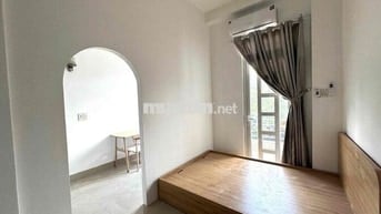 CHDV 1PN TÁCH BẾP BAN CÔNG FULL NỘI THẤT ĐI BỘ QUA VĂN LANG