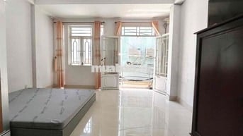 CHO THUÊ PHÒNG SIÊU RỘNG VÀ CÓ BANCOL SÁT LÝ THƯỜNG KIỆT