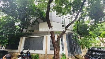 BÁN CĂN GÓC 2 MẶT TIỀN 4 TẦNG  KDC TÂN QUY ĐÔNG – QUẬN 7