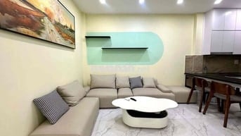 Hơn 6 tỷ VF3 đỗ cổng phố Trương Định, 2 thoáng ngõ thông, mới tinh, qu