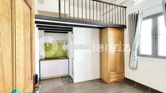 CHO THUÊ  CỬA SỔ TRỜI THANG MÁY - NGAY ĐẦM SEN GẦN QUẬN 11