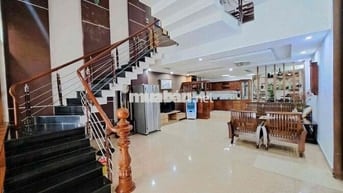 NHÀ ĐẸP SÁT CẦU SÔNG HÀN 4PN,4WC