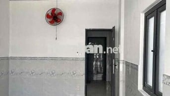 CĂN GÓC MẶT TIỀN ĐƯỜNG LÒ SIÊU ĐỐI DIỆN TRƯỜNG HỌC