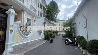 Cho thuê nguyên căn đường 16 Lữ Gia ,ĐH Bách Khoa. DT: 4 x 20m, 3 lầu 