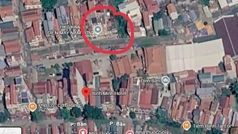 Bán đất có nhà 2 tầng cũ. Diện tích 89 m2 tại Chợ Bần, Hưng Yên