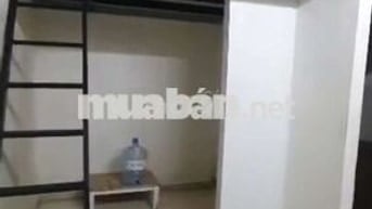 1 phòng trống vào đầu tháng 7.
