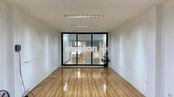 Chính chủ cho thuê văn phòng 55m² ngã tư Artemis Trường Chinh