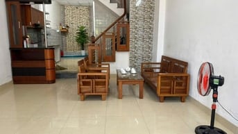 🏢 CHO THUÊ NHÀ 4 TẦNG MẶT TIỀN NGÔ QUYỀN – GẦN CẢNG TIÊN SA, SƠN TRÀ