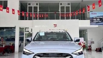 Isuzu MU-X  7 chỗ / 2025 / Màu xám
