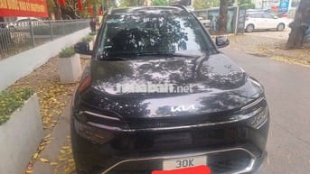 Kia Carens Luxury 1.5 2023 Đen 7 chỗ
