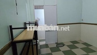 CHO THUÊ PHÒNG TRỌ TẦNG TRỆT Q11
