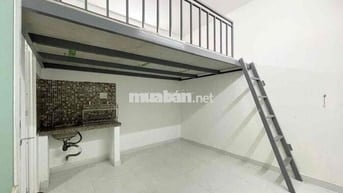 PHÒNG CÓ GÁC SẴN MÁY LẠNH MỚI XÂY NGAY GẦN ĐẦM SEN GẦN ĐH VĂN HIẾN